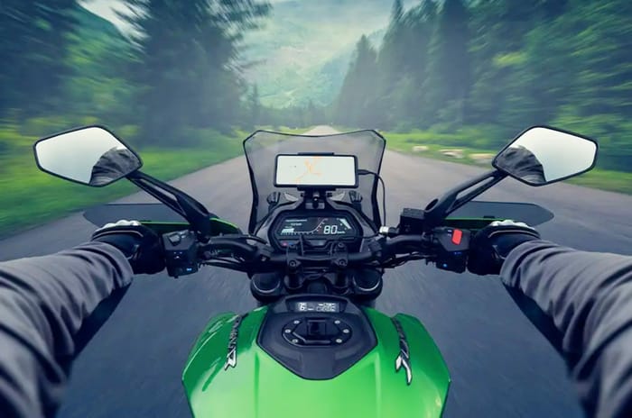 Bajaj Dominar 400 tank and display Bajaj Dominar 400 tank and display